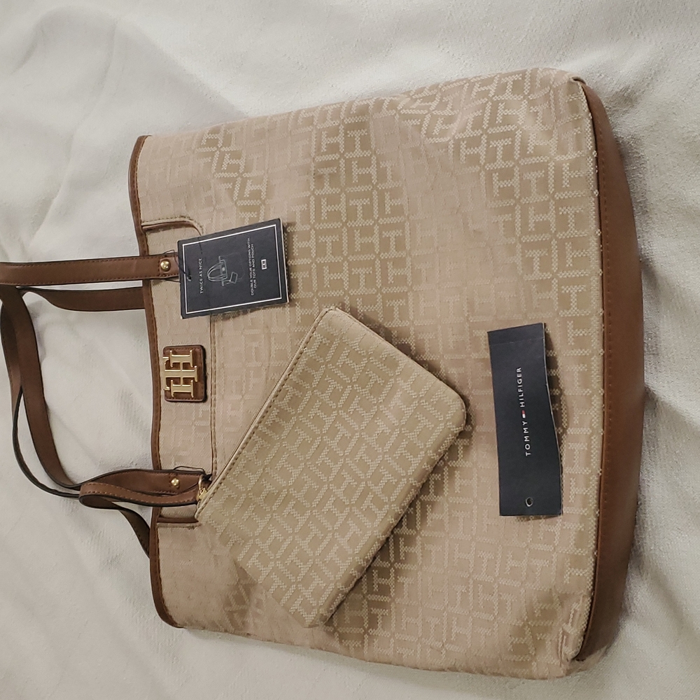 TOMMY HILFIGER tote